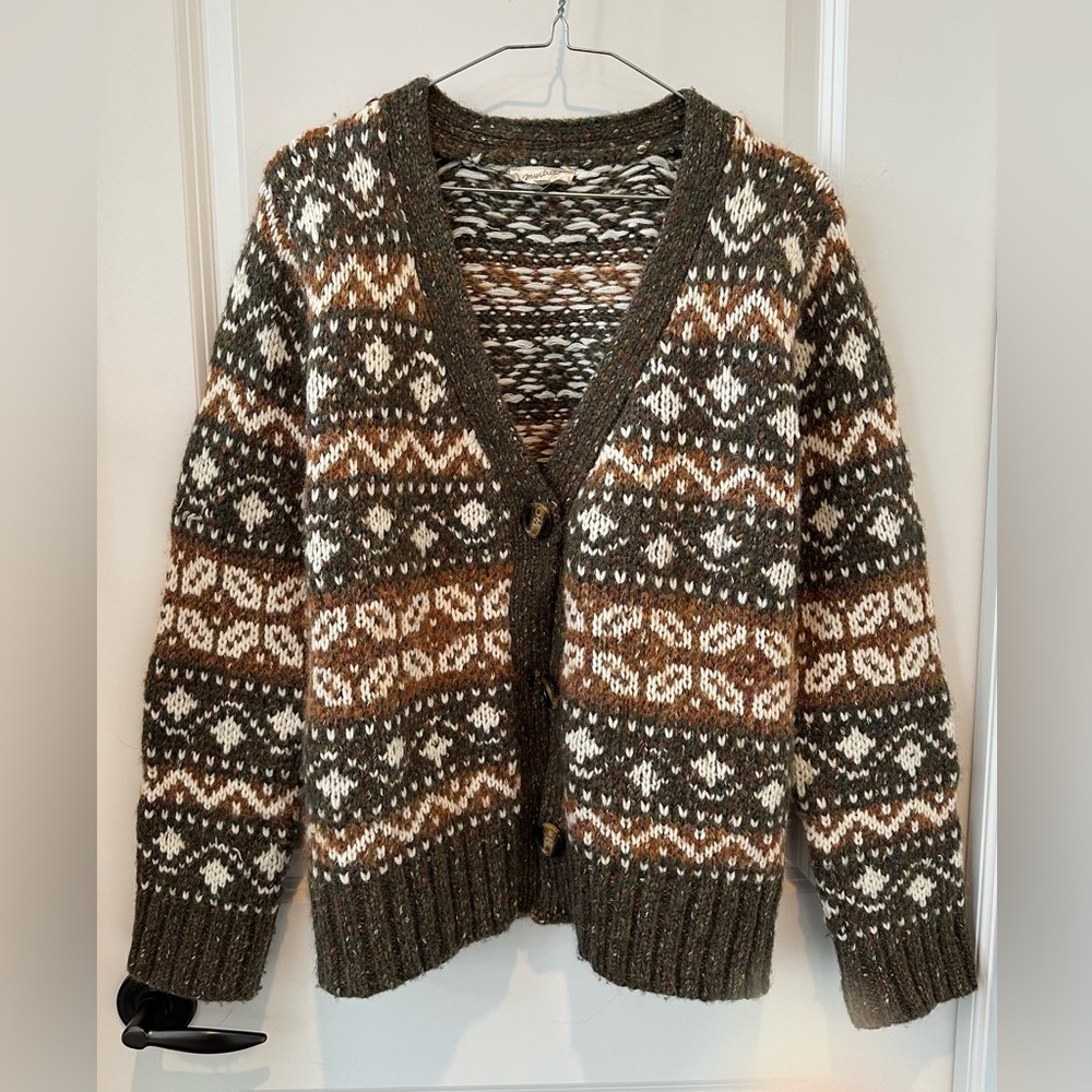Cozy Patterned Cardigan Sweater